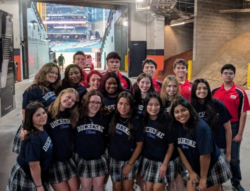 STH Singers Take Centerfield to Perform Astros’ National Anthem